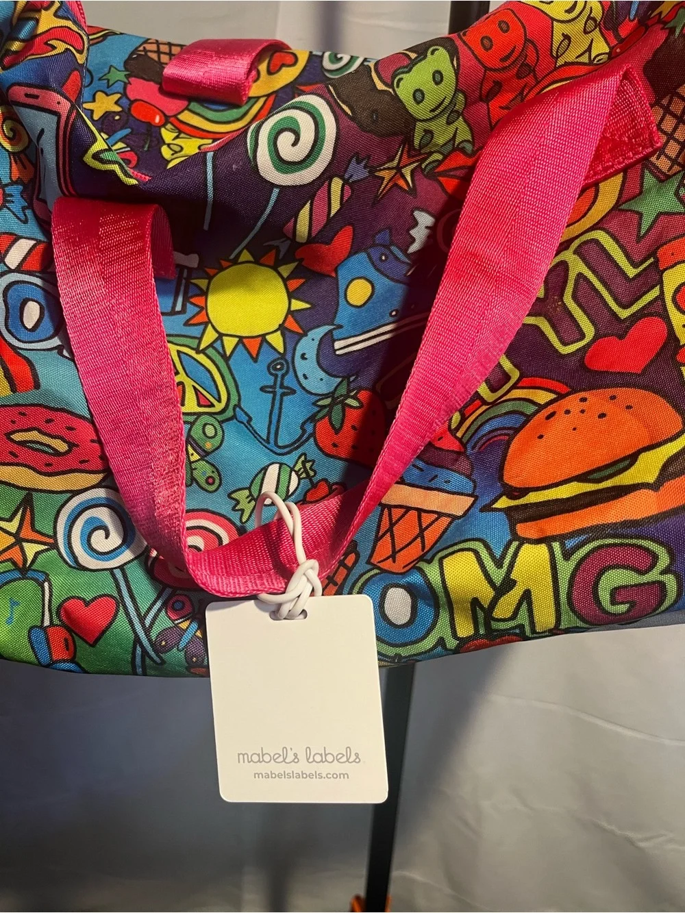 TOP TRENZ vibrant, multi-colored all Over doodle print duffel bag